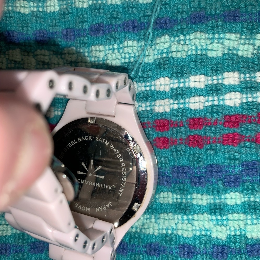 Watch - Picture 3 of 3